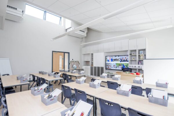 [Pictures Copyrighted to Beth Walsh Photography- www.bethwalsh.co.uk]
Stepnell- Thoresby Vale Primary Academy